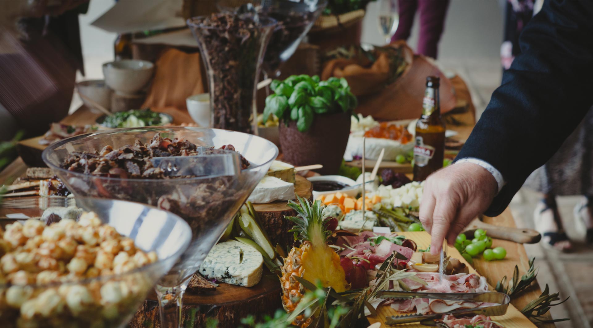 Delicious Buffet Concepts For Large Event Gatherings