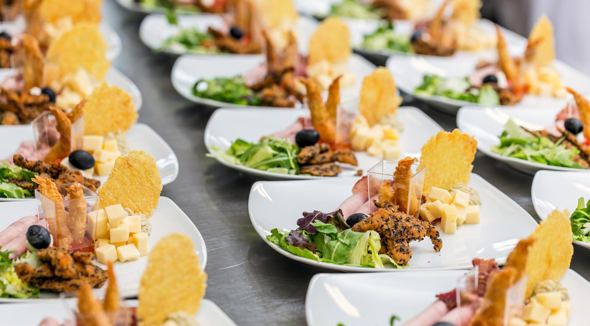 Essential Tips For Selecting Quality Catering