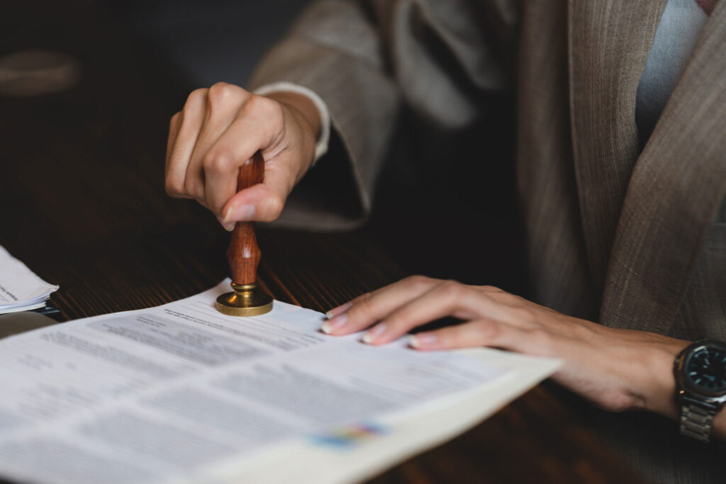Common Mistakes to Avoid When Using a Notary Service